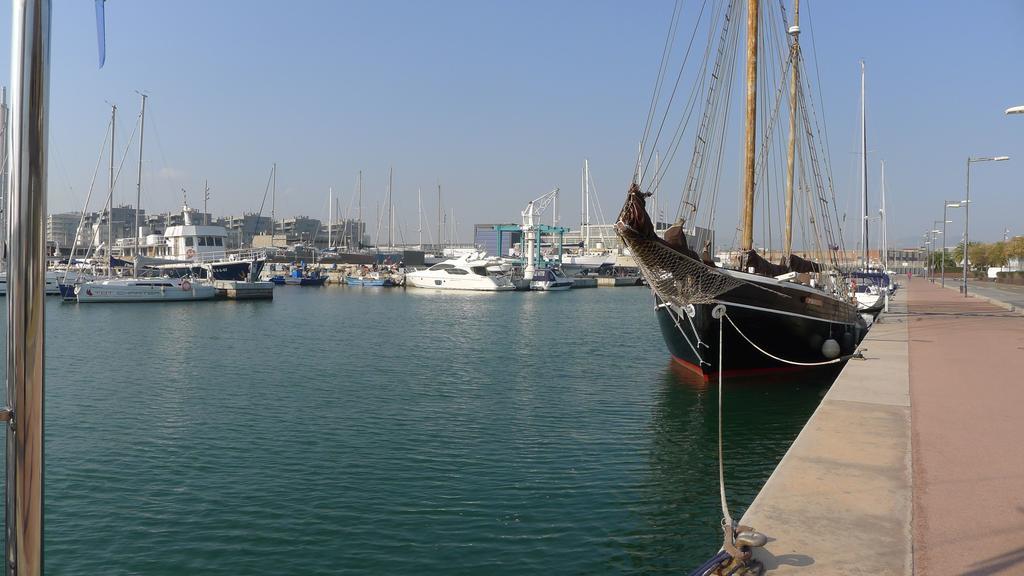 Alexandra's Beach-port Badalona