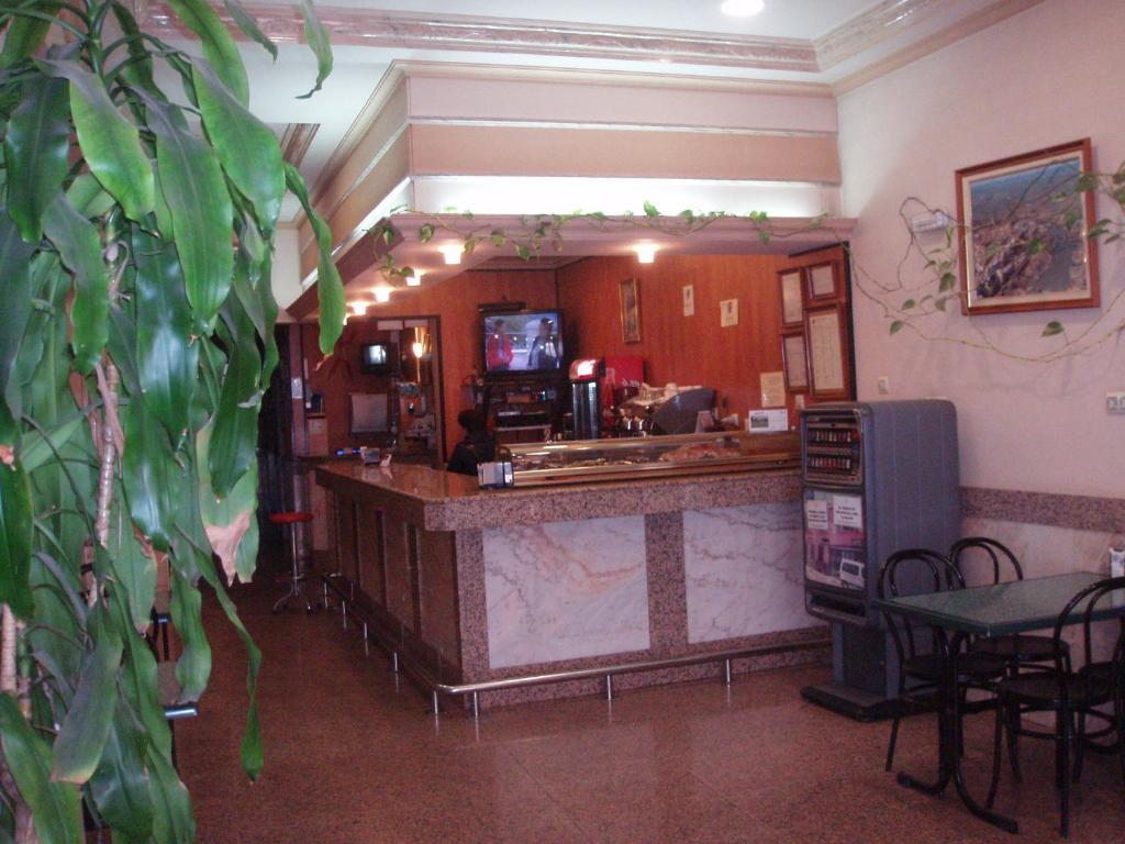 Hermanos Hotel