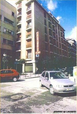 Olano C.b. Apartment *