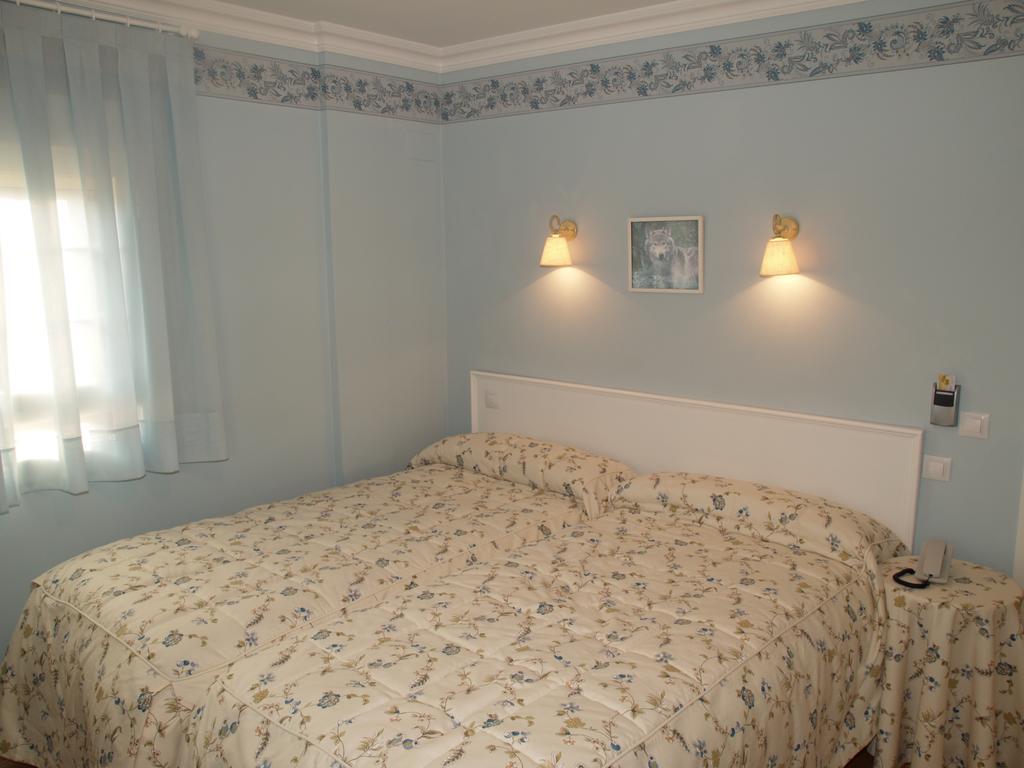 Puigdefabregas Hotel