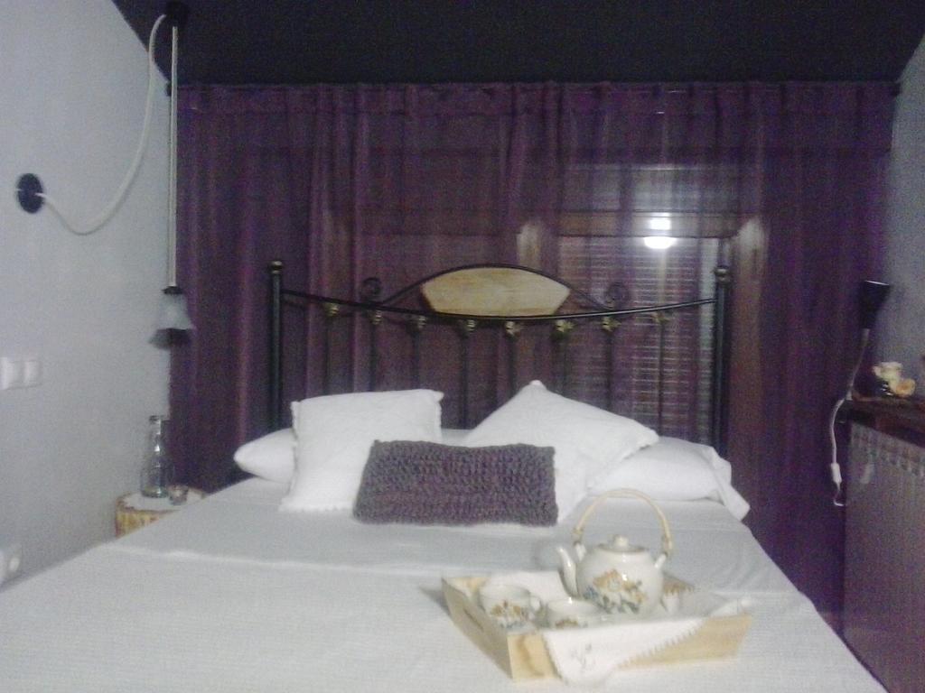 Guest house Hostal Royuela Royuela