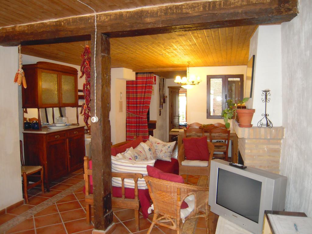 La Casa De La Abuela Clotilde * Hornos