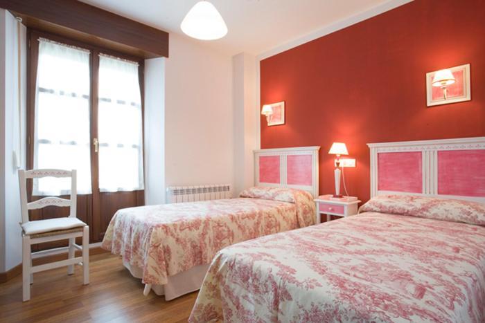 La Fonda De 3* Bustio