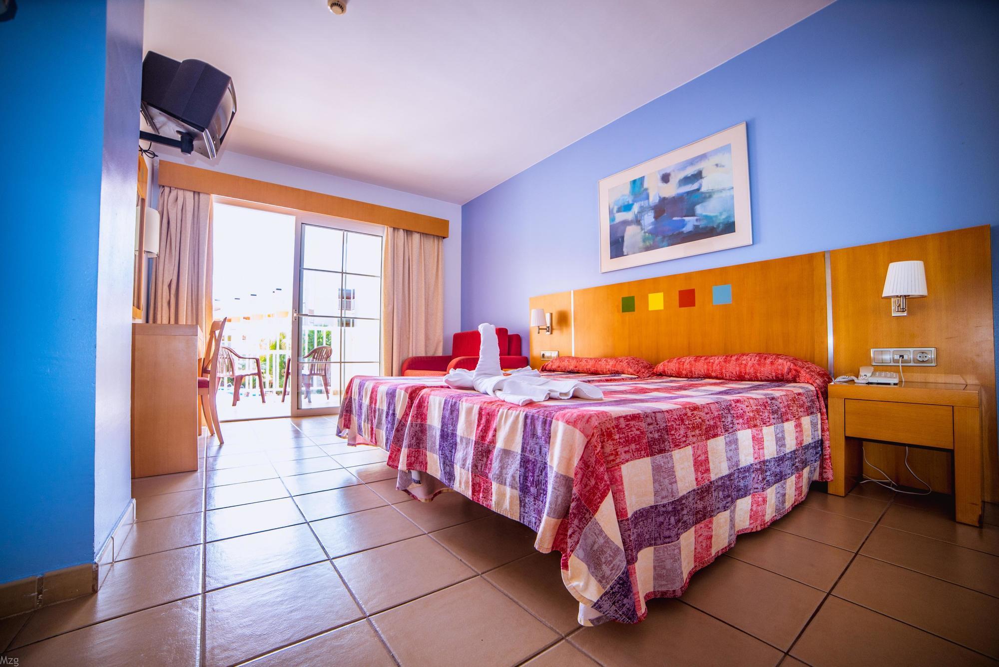 Hotel Chatur Costa Caleta 3*