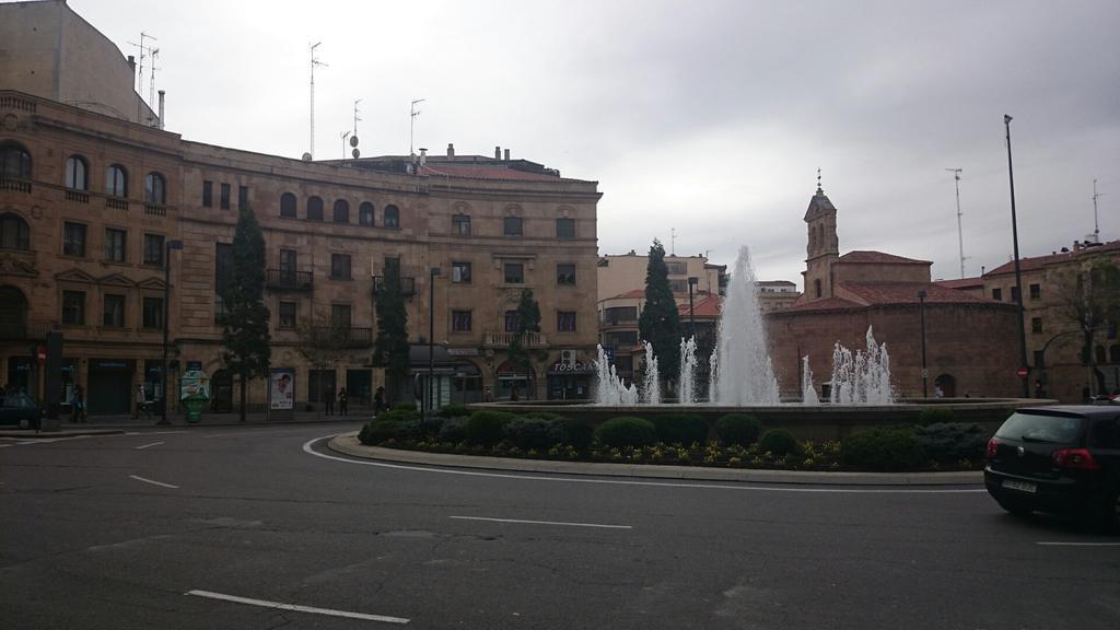 Apartamento Puerta Zamora, Centro, Wifi Con Salón Y 2 Dormitorios, Parking Salamanca