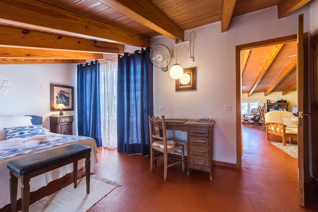 S'engolidor Country house