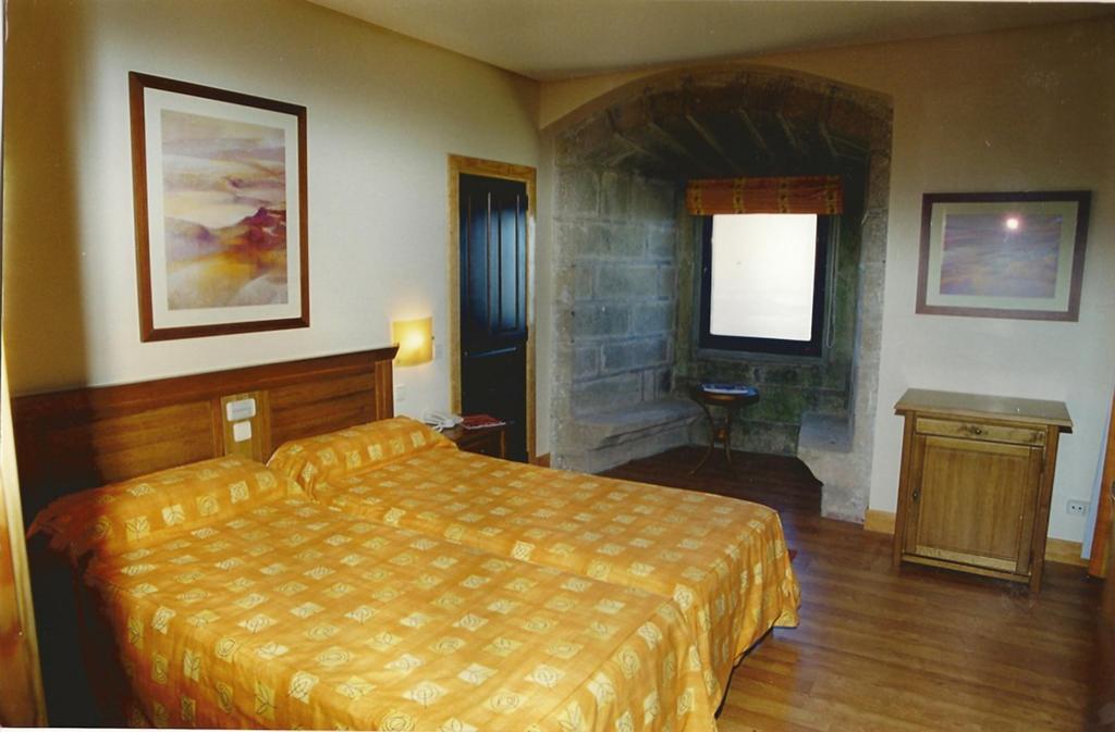 Hotel Hospederia Del Santuario De La Pena De Francia 3*