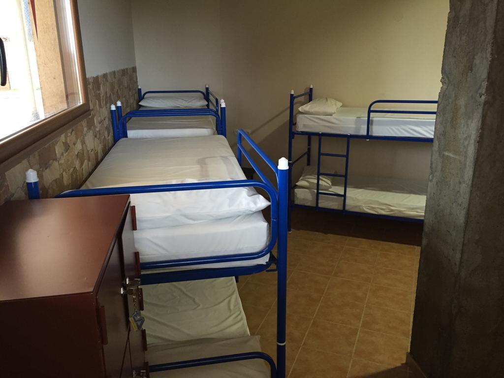 Santo Tomas De Canterbury Hostel Leon