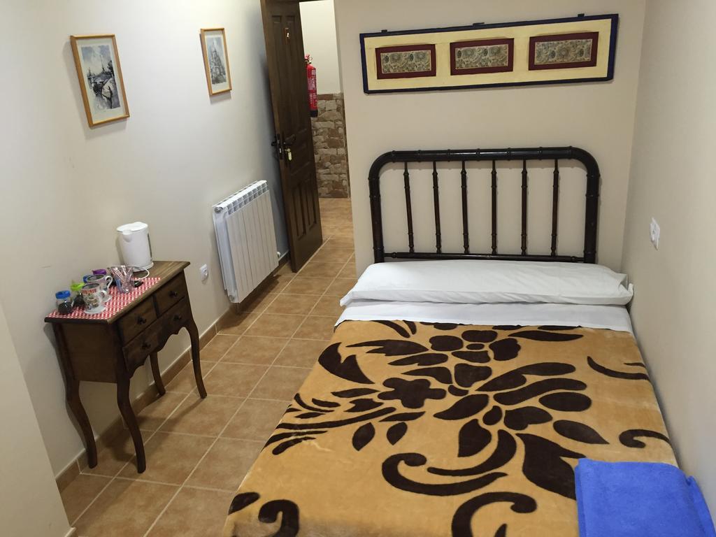 Hostel Santo Tomas De Canterbury