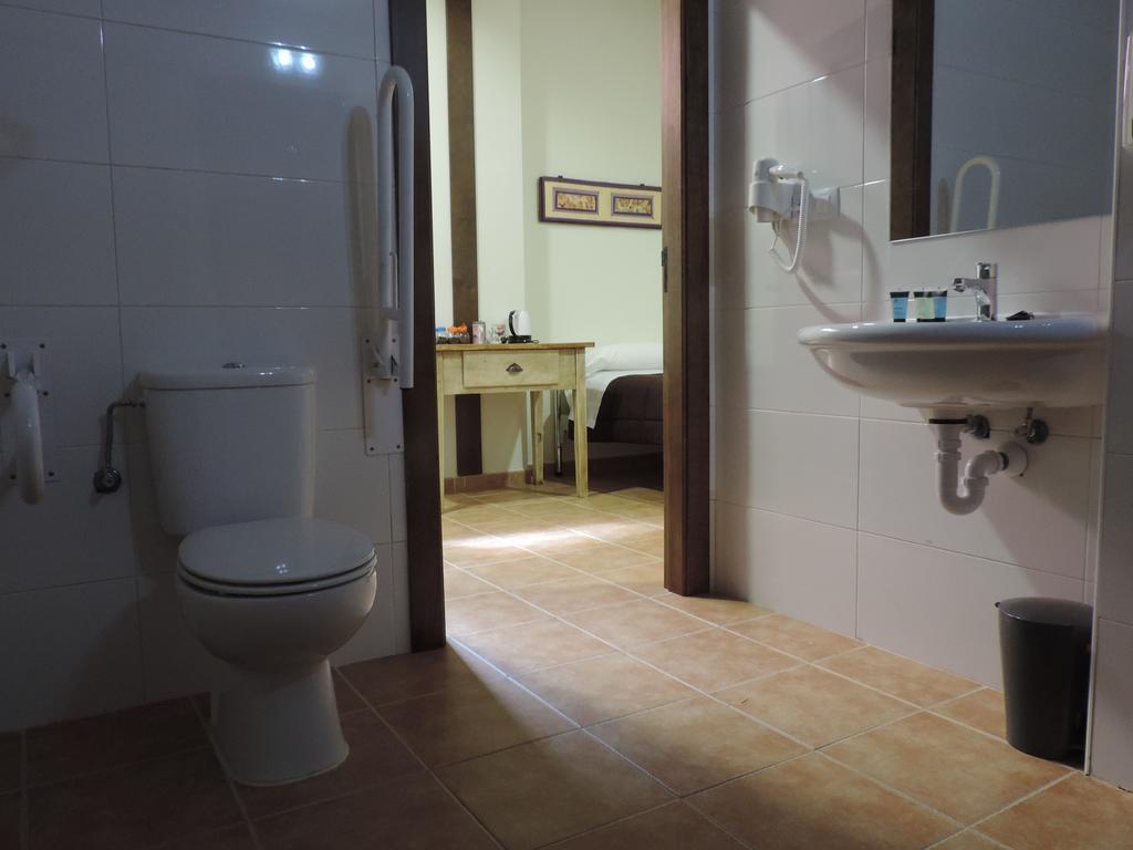 Hostel Santo Tomas De Canterbury *