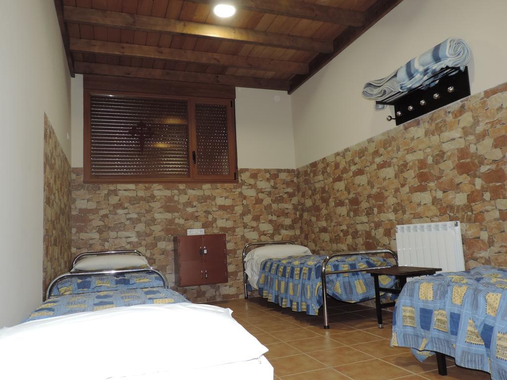 Hostel Santo Tomas De Canterbury *
