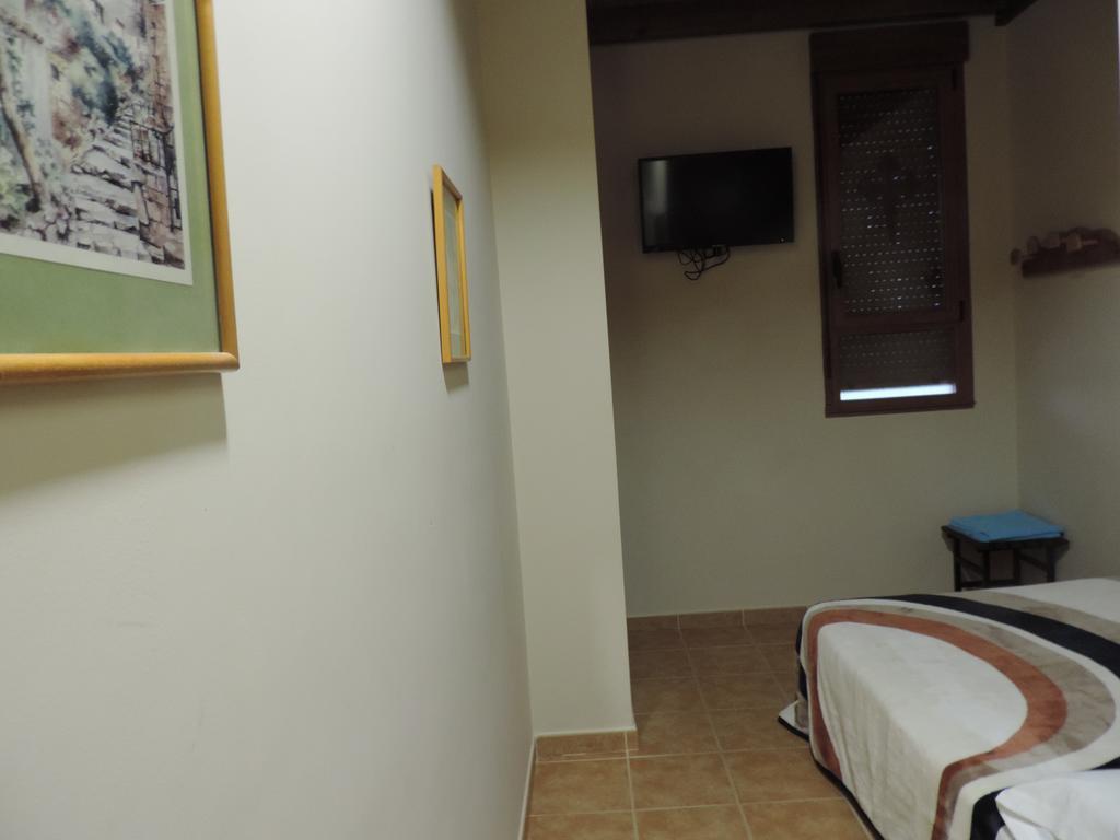 Hostel Santo Tomas De Canterbury *