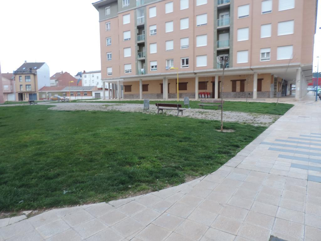 Santo Tomas De Canterbury Hostel Leon
