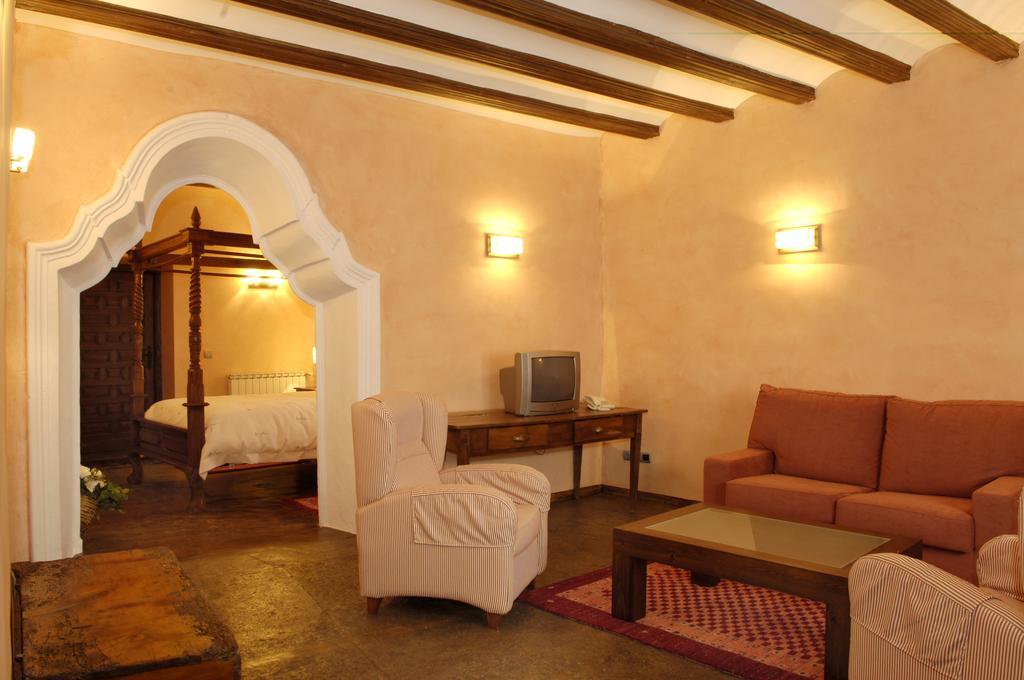 La Casona Del Solanar Country house