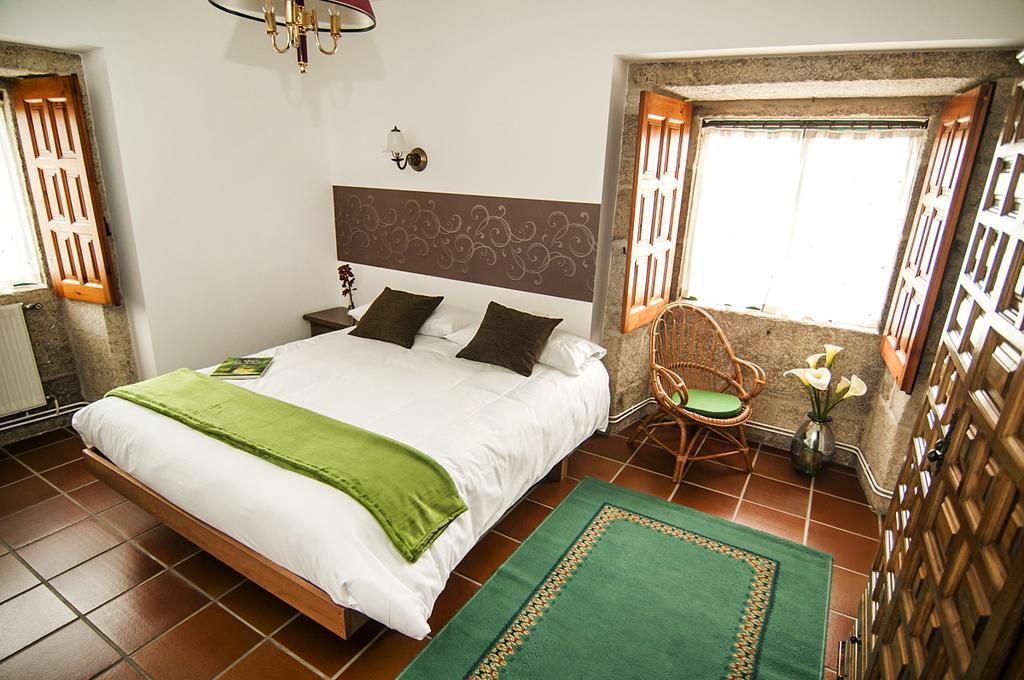 Casa Rural Rectoral De Areas * Tui