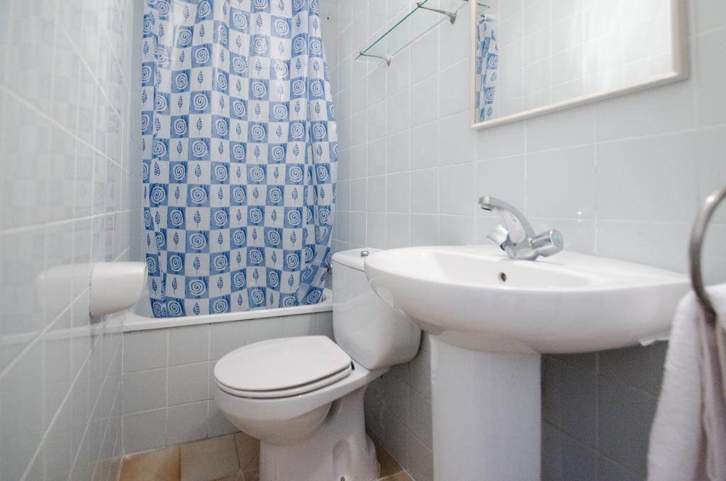 Lloret Guest house 2*