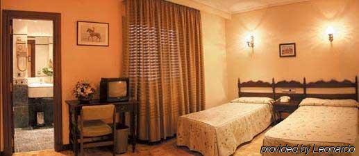 Hotel Residencia Castellano I