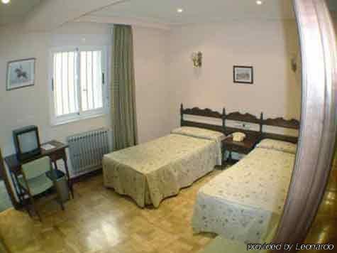 Residencia Castellano I Hotel