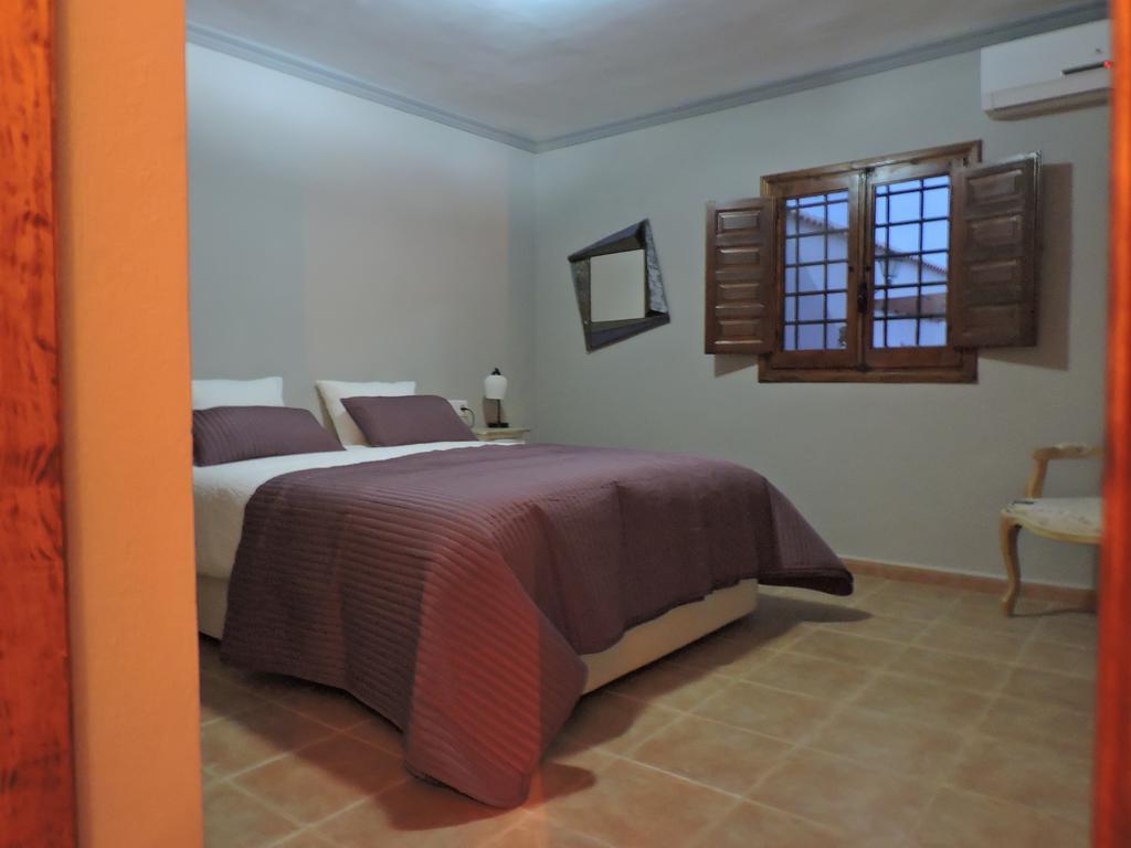 Cortijo Las Nubes Bed and breakfast