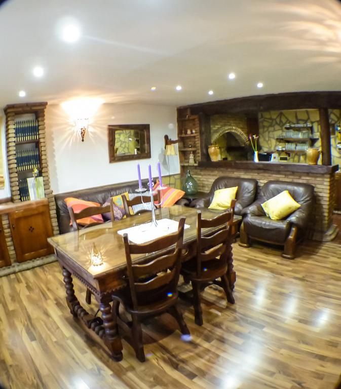 Peaks Rural Bed & Breakfast