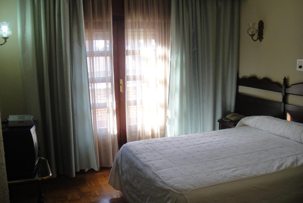 Orense Hotel 2*