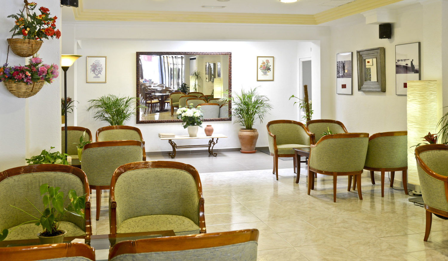 Hotel Amoros