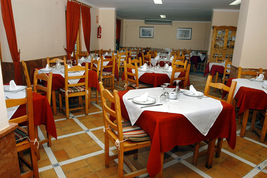 Hotel Tugasa El Almendral 2*