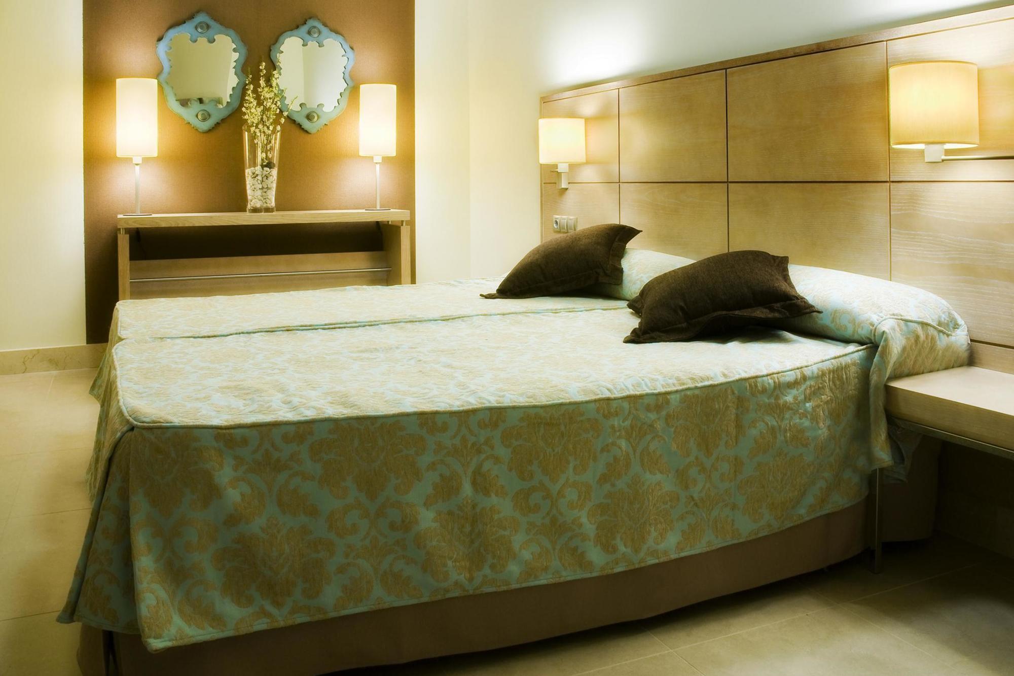 Hotel Kn Arenas Del Mar Adults Only
