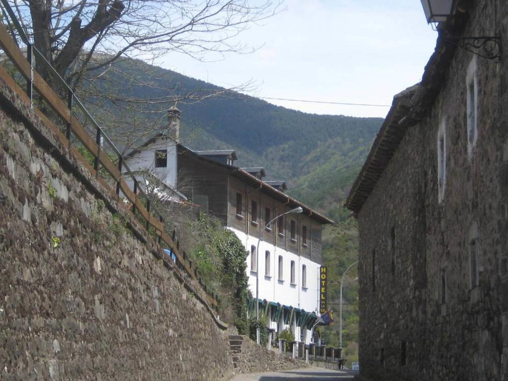De La Val Hotel Hecho