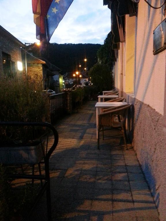 De La Val Hotel Hecho