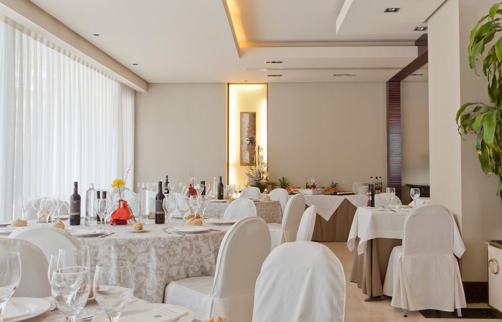 Hotel Andalucia Center