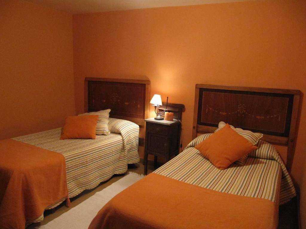 Casas De Outeiro Samos