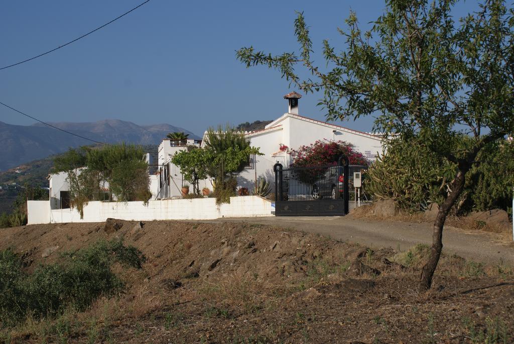 Casa Agradable Bed & Breakfast *