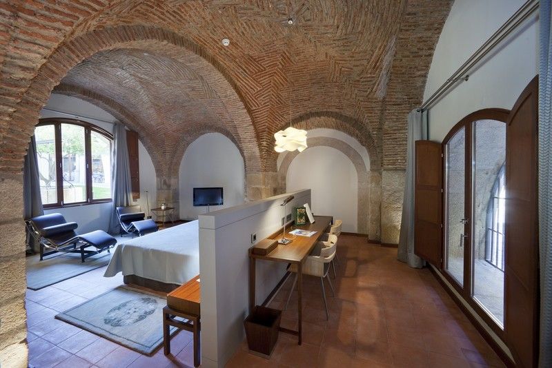 Hotel De 4*