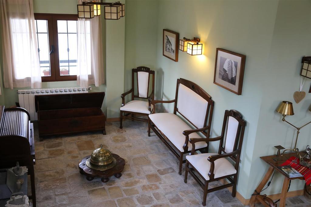 Hotel Rural Abriles *