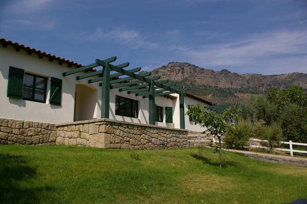Aldeaduero Country house *