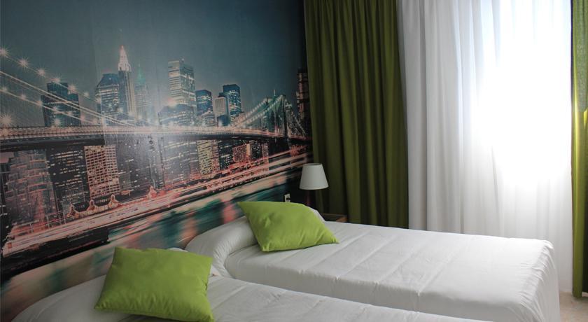 Estrellas Hotel 3*