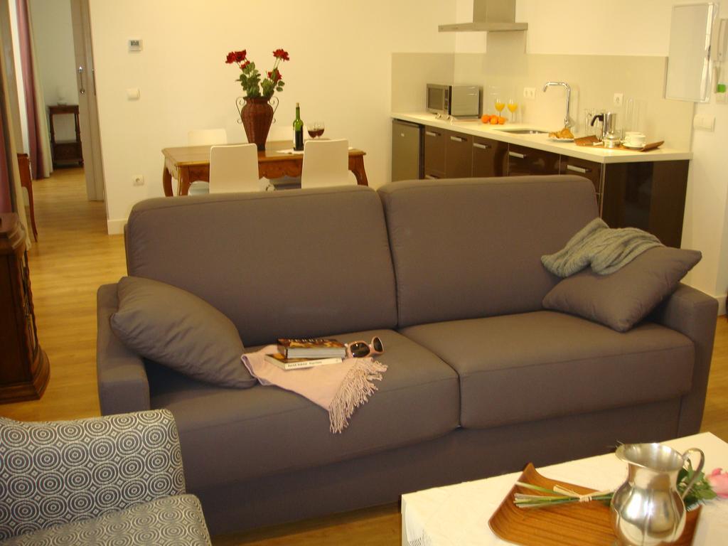 Apartment Life Alberto Lista