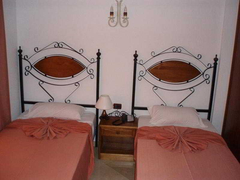 Piramides 3* Playa de las Americas (Tenerife)