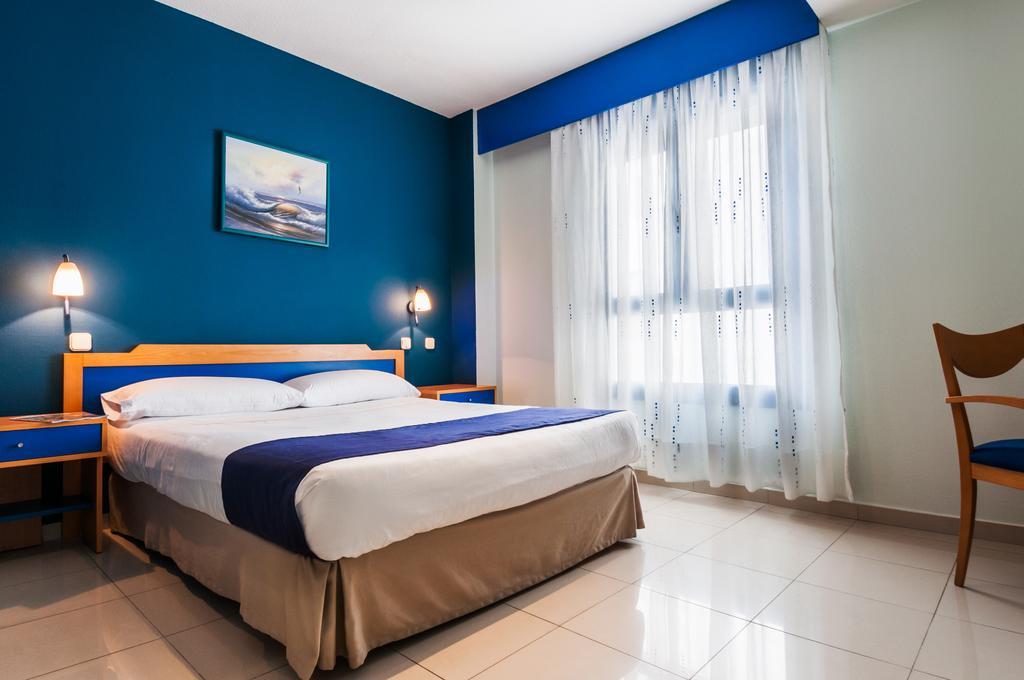 Hotel De 3*