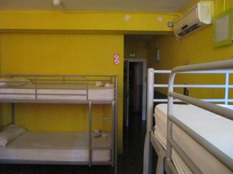 Hostal Onefam Les Corts