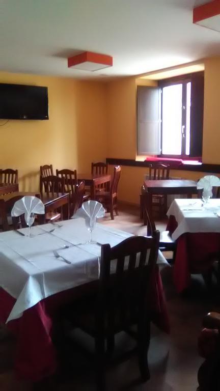 Hostal El