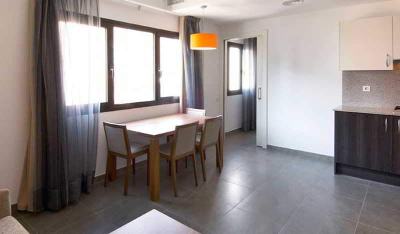 Ona Living Barcelona Aparthotel