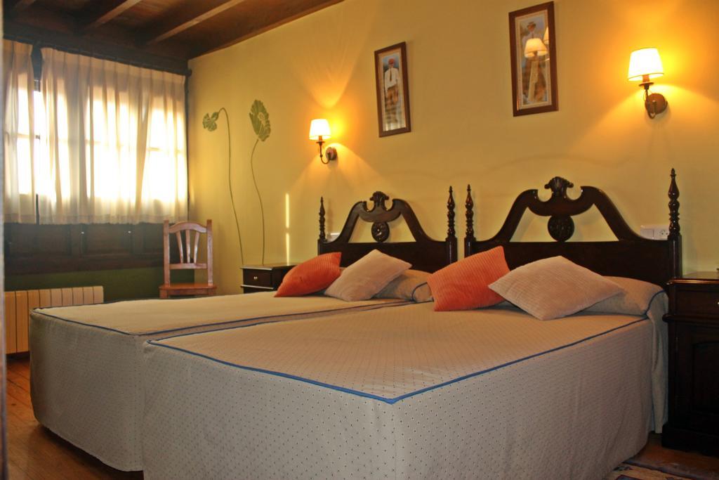 Country house Casas Rurales El Corberu Sardedo