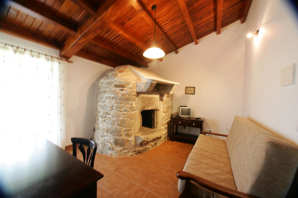 Hostal Casa Da Botica A Estrada *