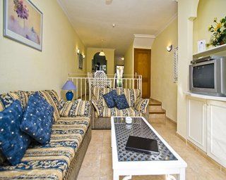Ona Claveles Apartahotel 3*