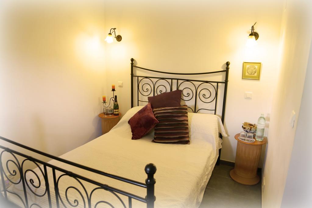 Bed & Breakfast River Ebro Holidays *