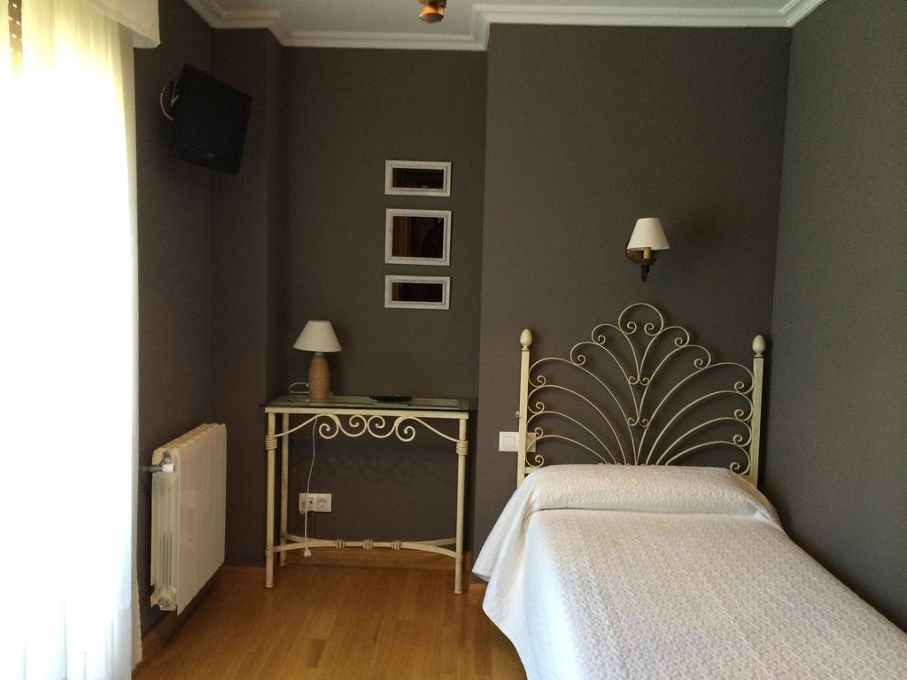 El Porton De La Huebra Guest house