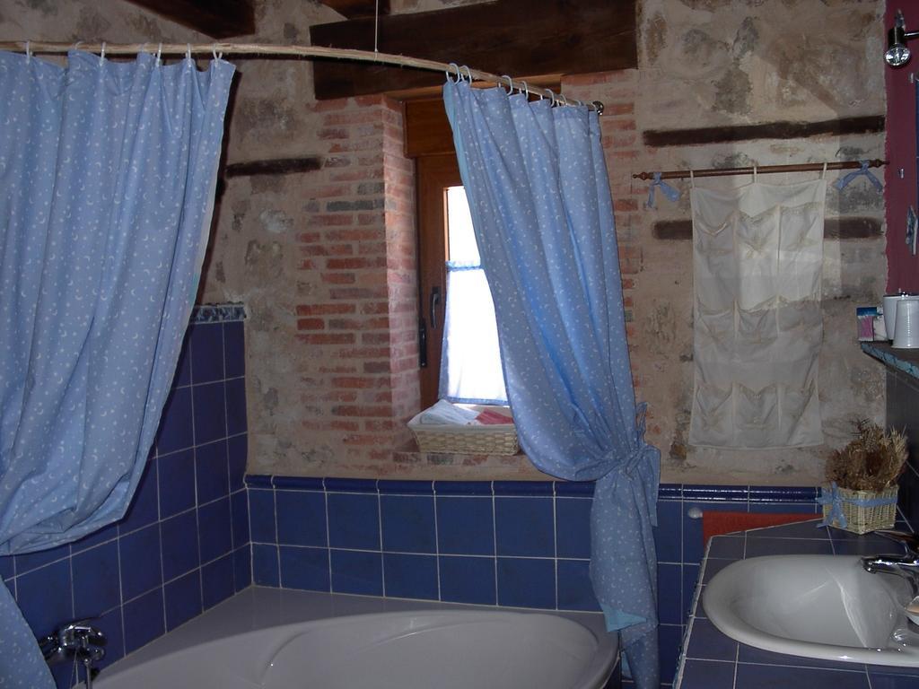 Holiday home Pincherres