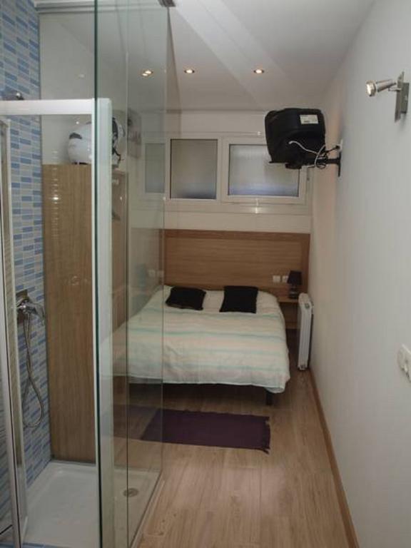 Pension Andoain 2*